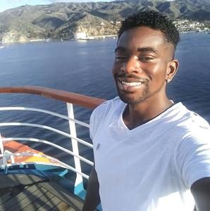 Meet your Posher, Lloyd